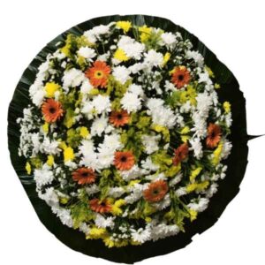 Coroa de flores laranja e branco